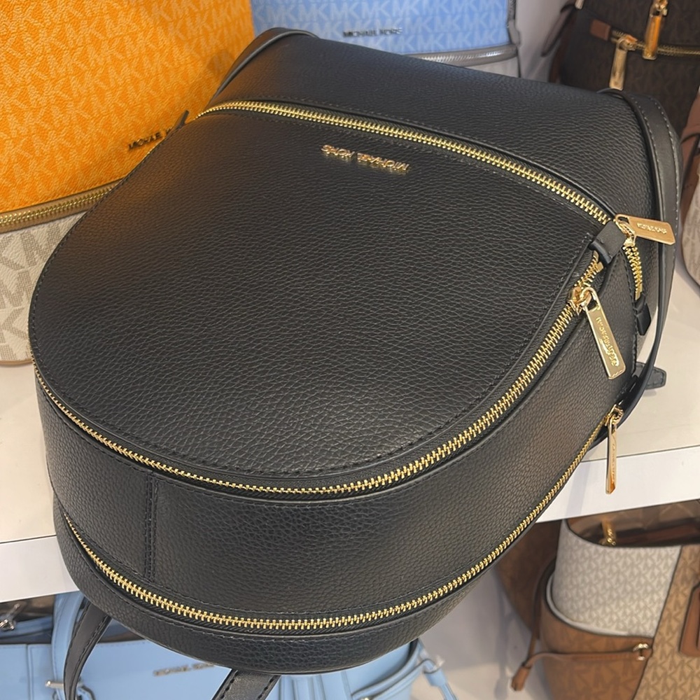 MICHAEL KORS Rhea Medium Zip Pebbled Leather Backpack
BLACK 
NWT - Picture 5 of 16